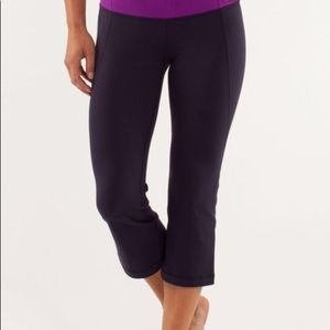 Lululemon Gather and Crow Slit Crop